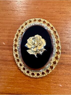 Vintage Celebrity Gold Tone Rose Cameo Brooch, Gold Tone Filigree w/Rhinestones